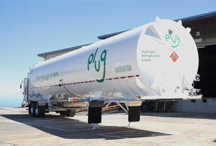 Plug cryogenic trailer